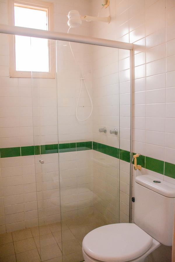 Quarto Triplo com 3 Camas de Solteiro