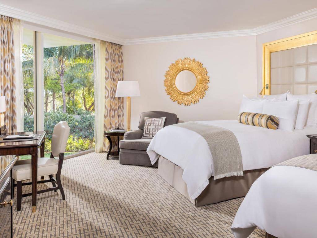 Deluxe Room with Two Queen Beds,404434044:JPEG