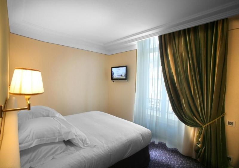 Family Junior Suite (2 Adults + 2 Children - 12 years old),63225169:JPEG
