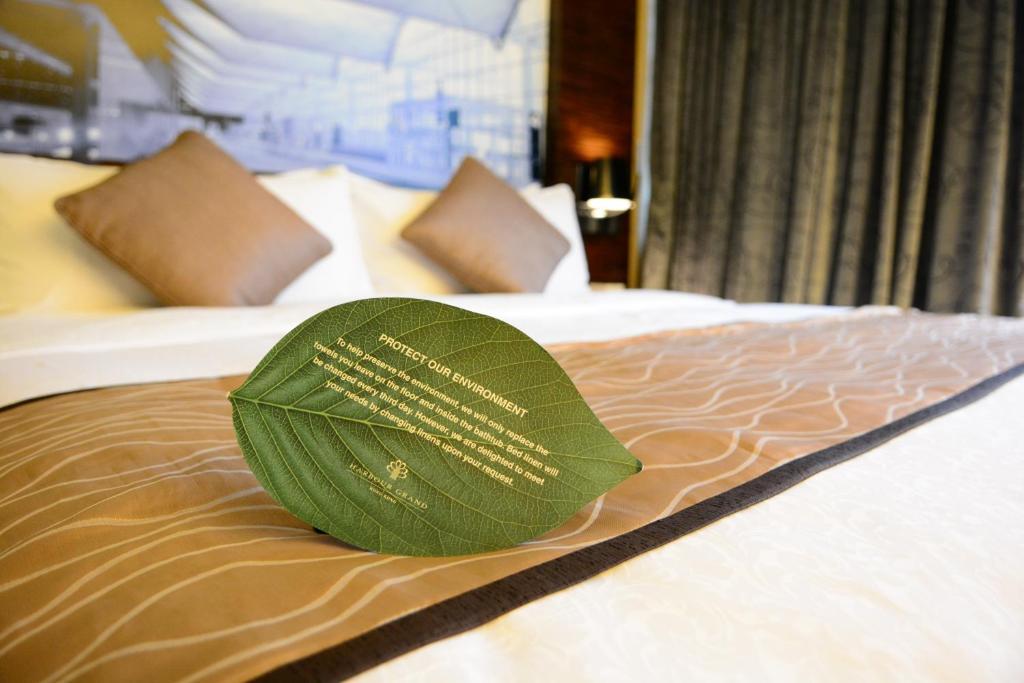 Premier Suite mit Kingsize-Bett oder 2 Einzelbetten und Hafenblick