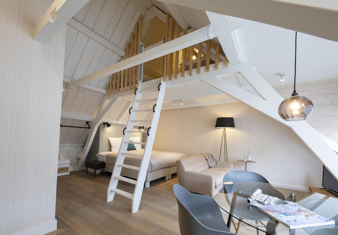 Family Suite with kitchenette and loft,689314470:JPEG