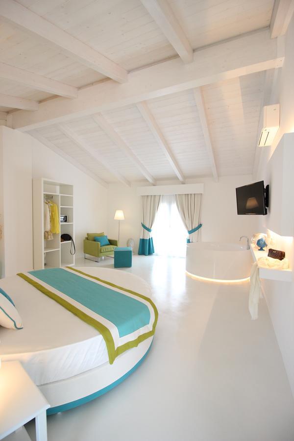 Deluxe Suite with Sea View,662813808:JPEG