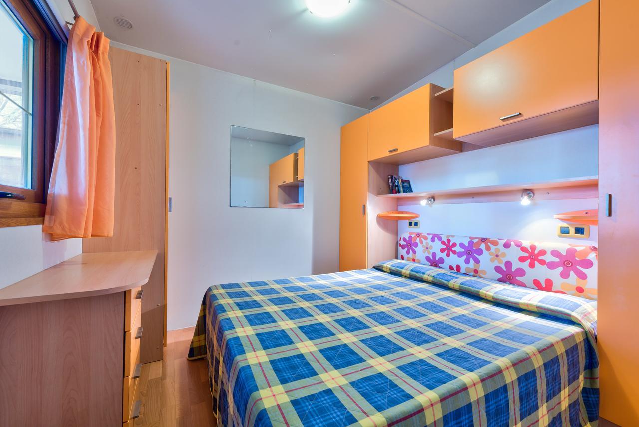 Deluxe Mobile Home,663615762:JPEG