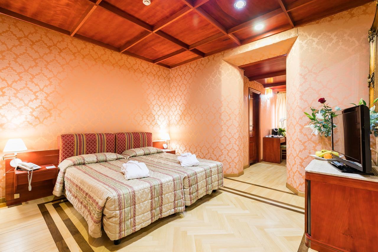 Superior Double Room,663826377:JPEG