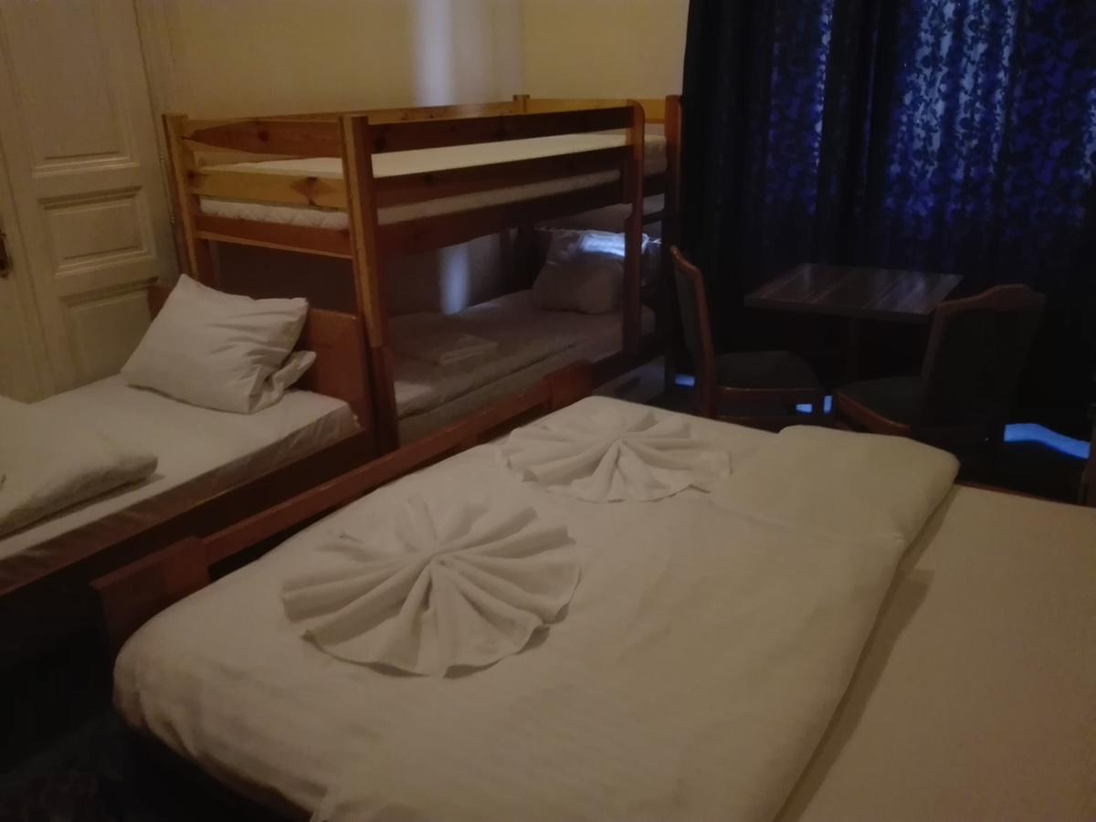 Quarto Quádruplo com chuveiro