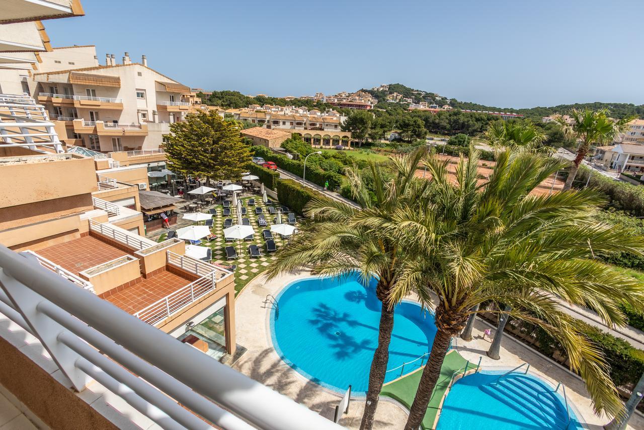 Suite Pool View
