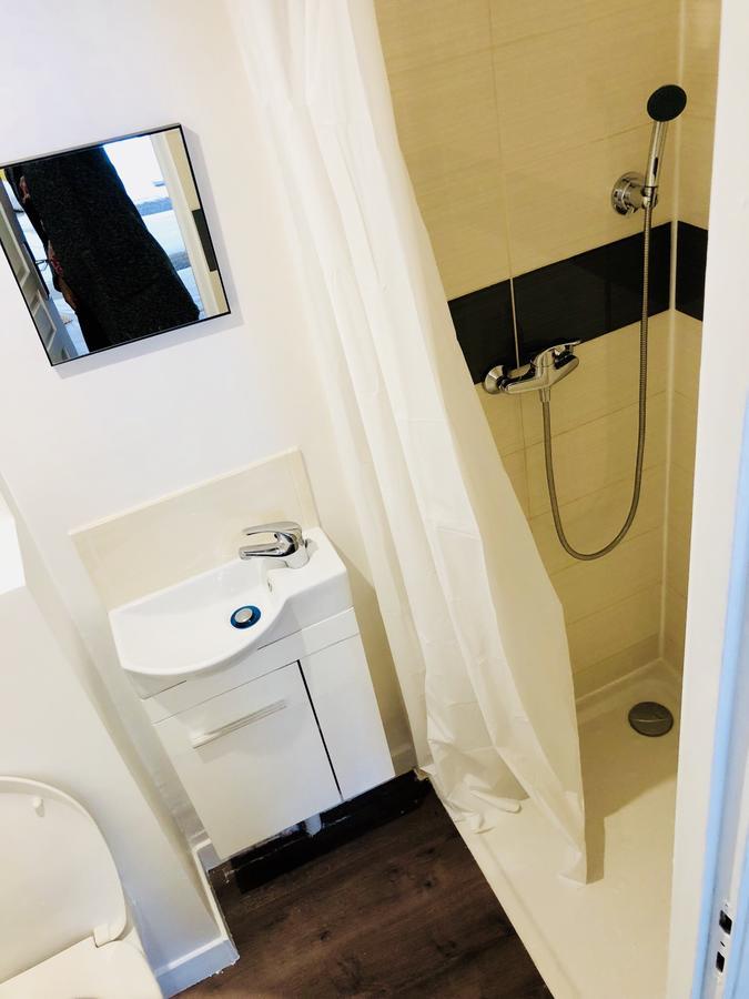 Chambre Quadruple avec Salle de Bains Privative