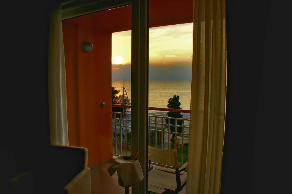 Premium Room with Balcony - Sea Side,1228315169:JPEG