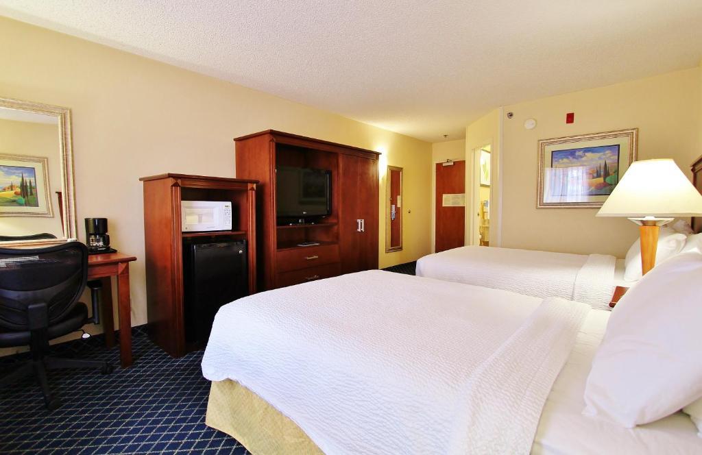 Double Room with Two Double Beds - Non-Smoking
