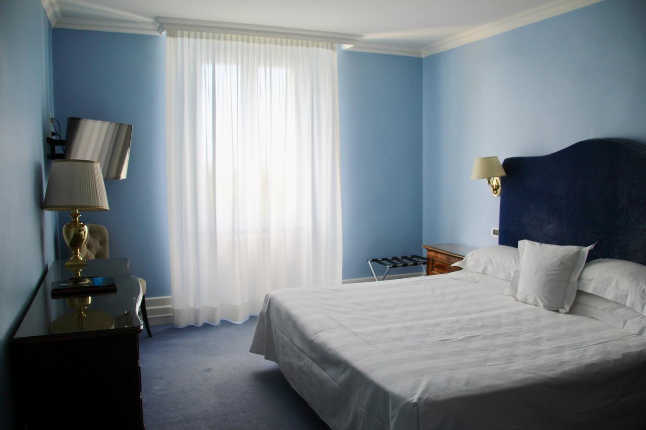 Double Room with Sea View,1295957176:JPEG