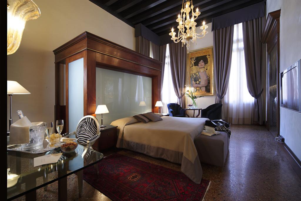Suite King con Sauna e Vista Canale