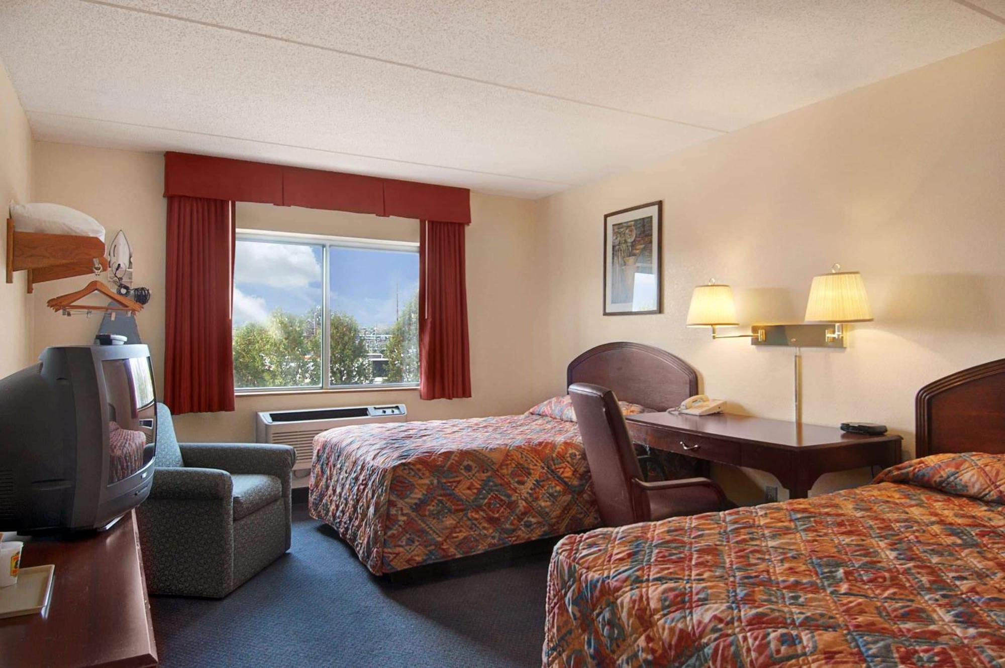 Double Room with Two Double Beds - Non-Smoking