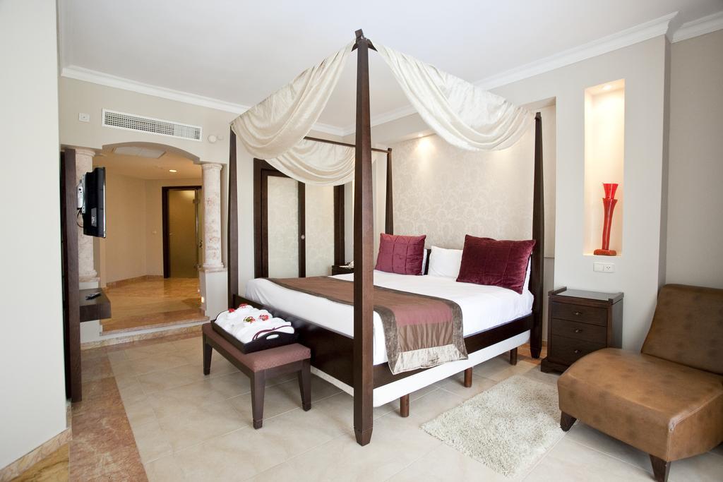 Suite Elegance Club de 1 dormitorio con jacuzzi y WiFi gratuita - Solo adultos mayores de 18 años