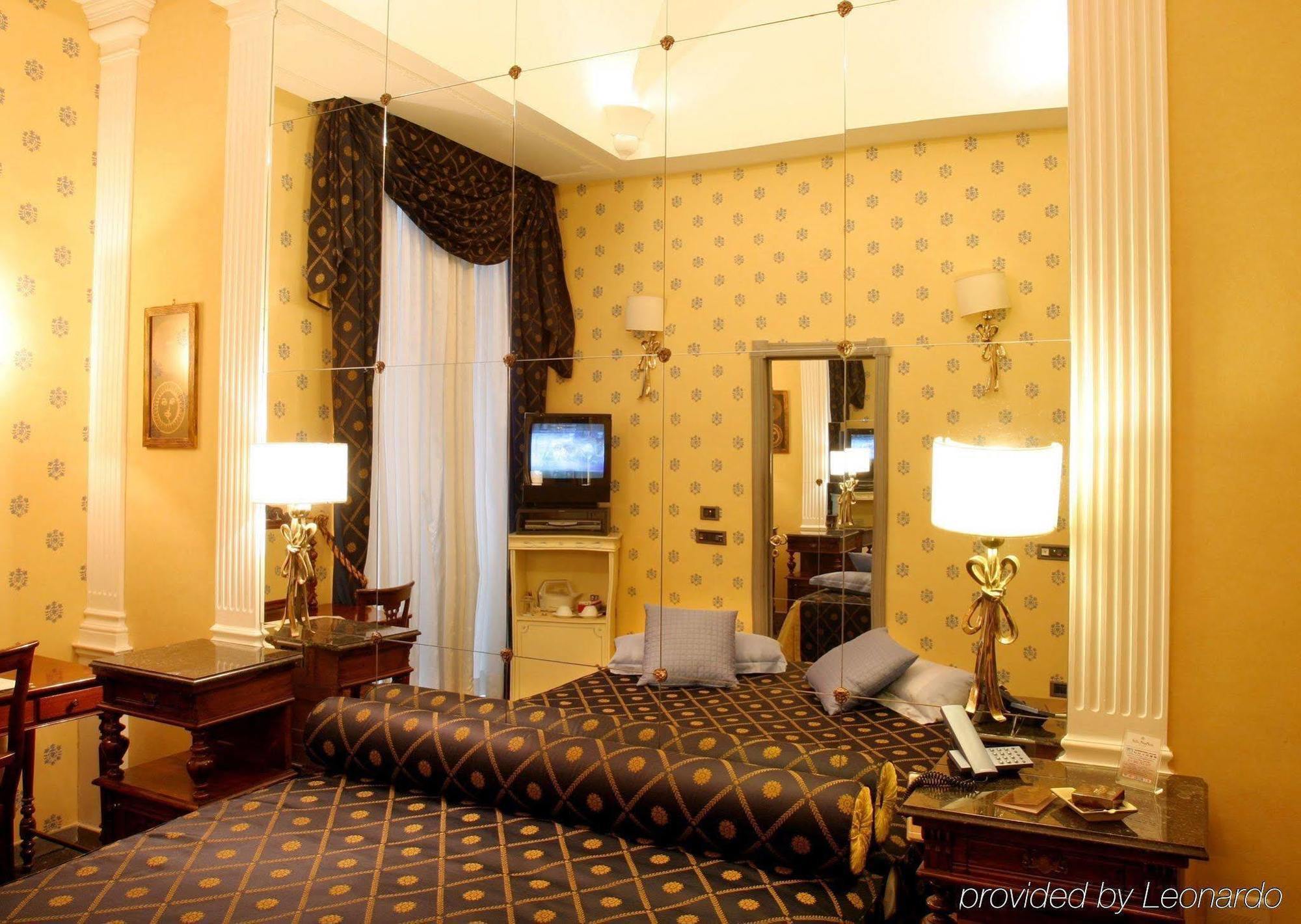 Double or Twin Room,682157703:JPEG