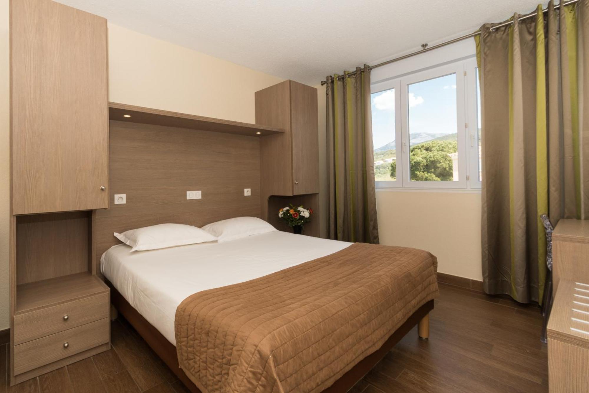 Chambre Triple - Côté Montagne