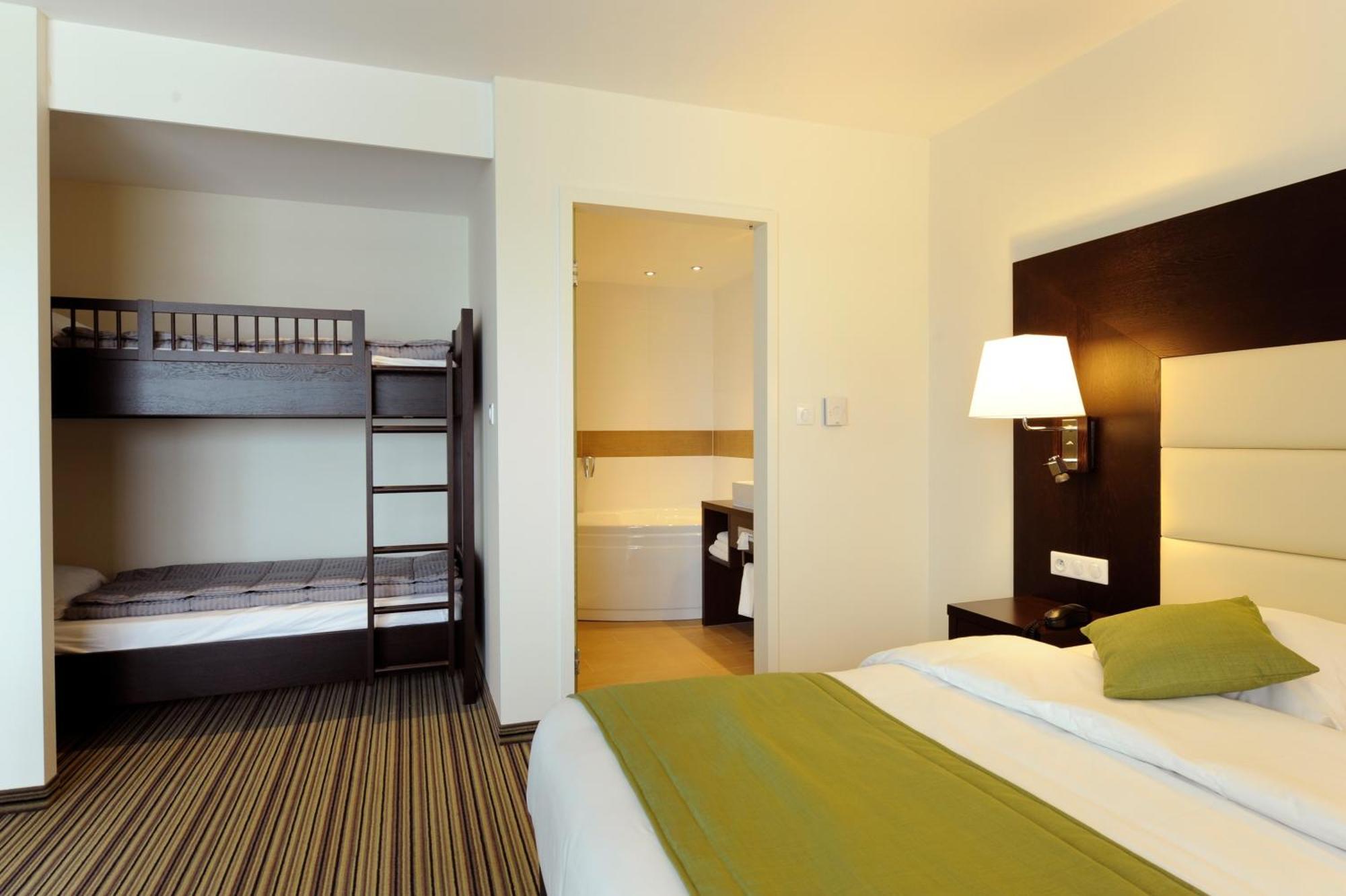 Chambre Familiale