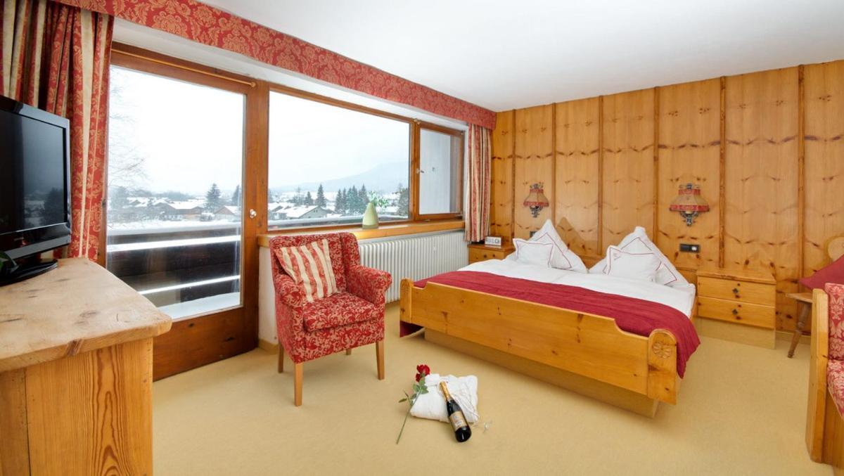 Doppelzimmer mit Balkon