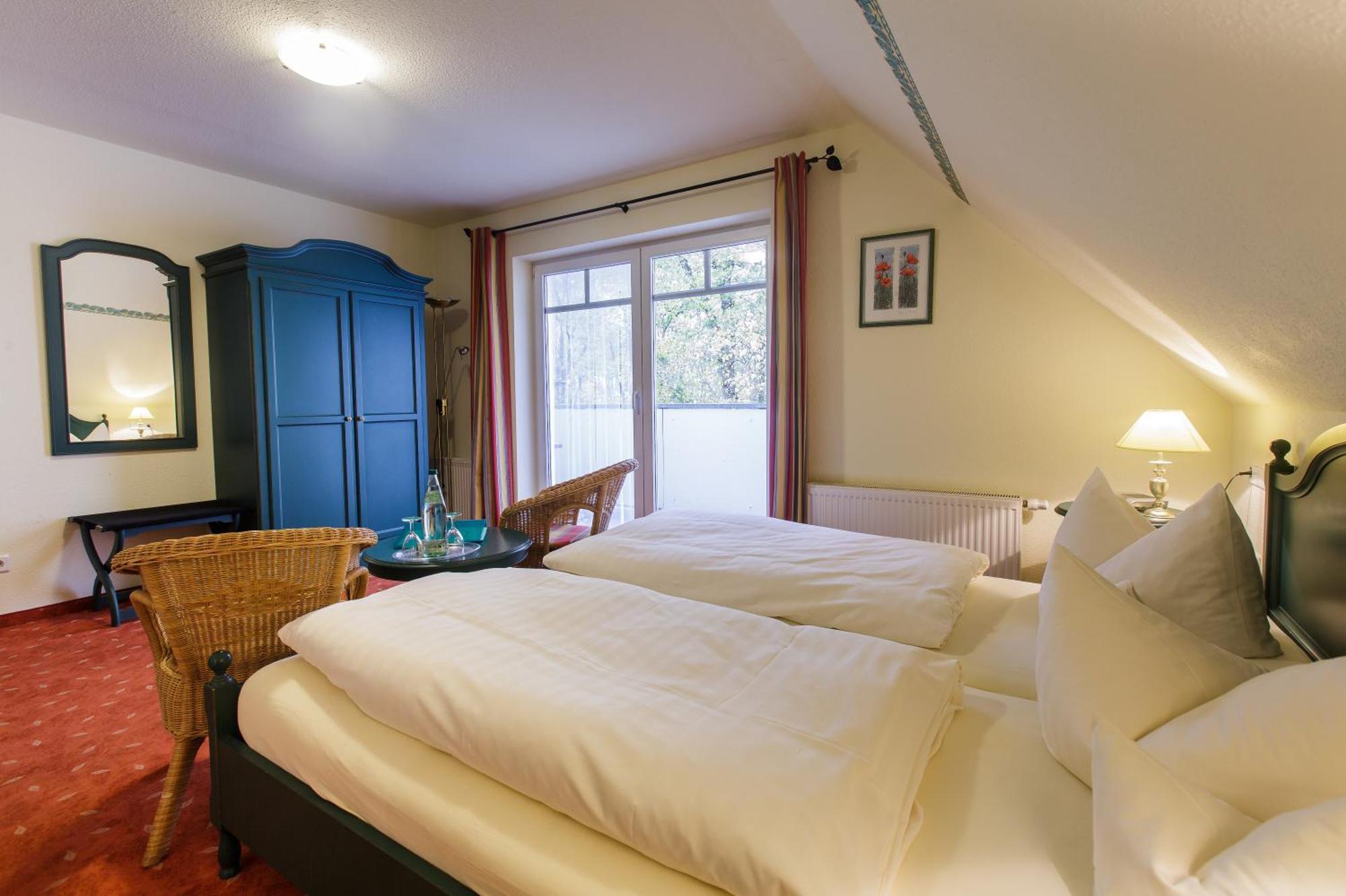 Double Room,1602323346:JPEG