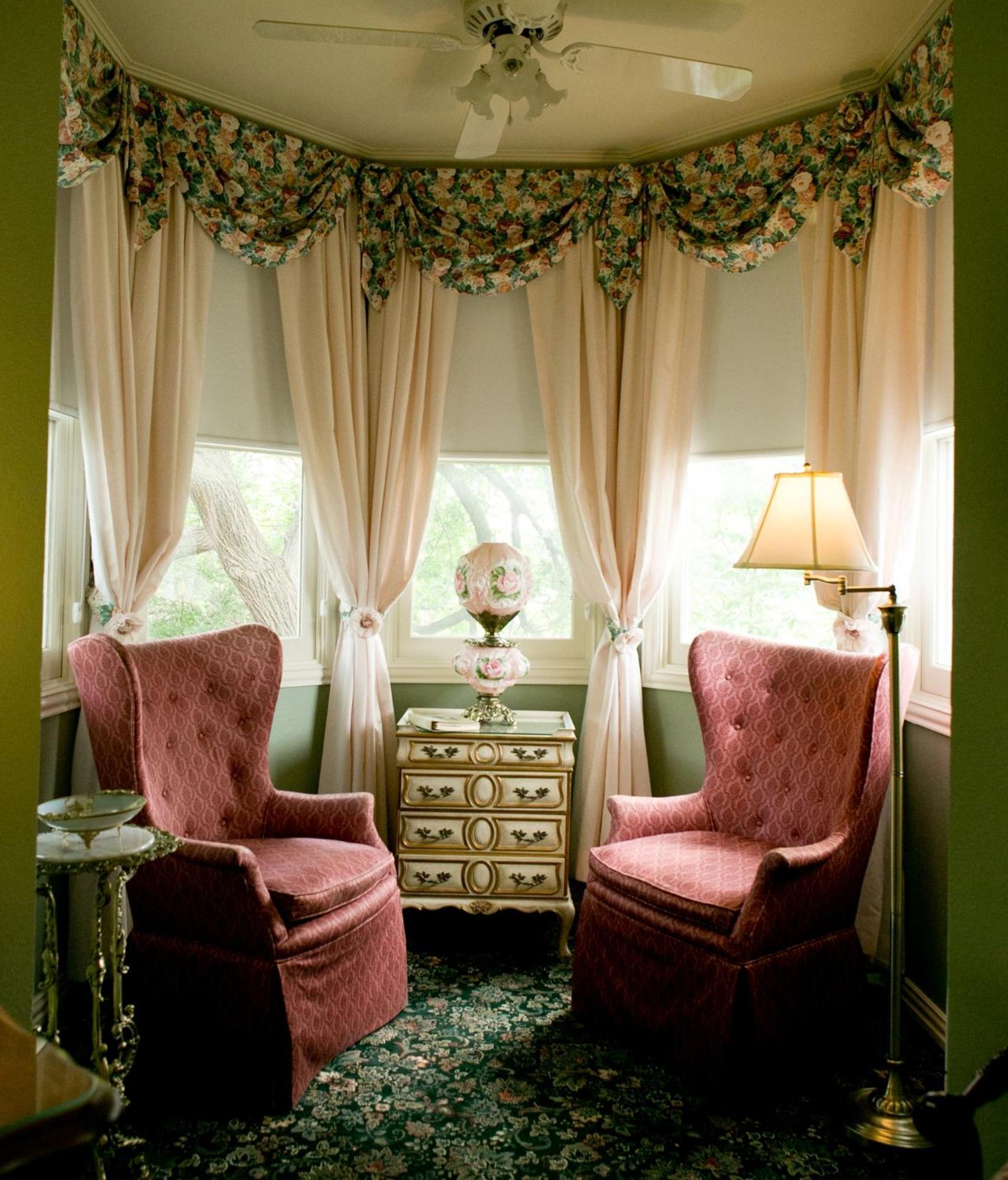 Standard Double Room,685588770:JPEG