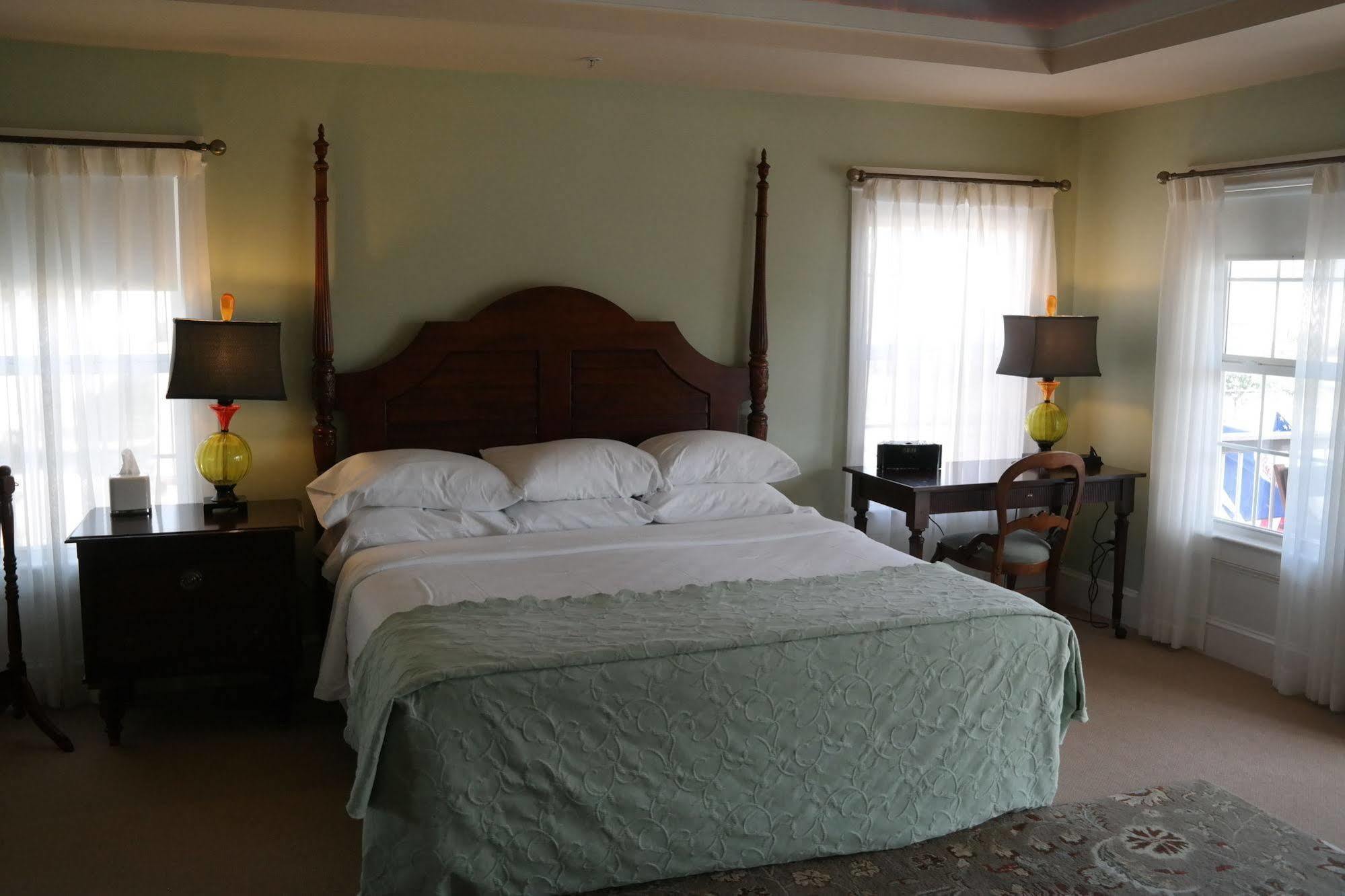 King Room with Balcony