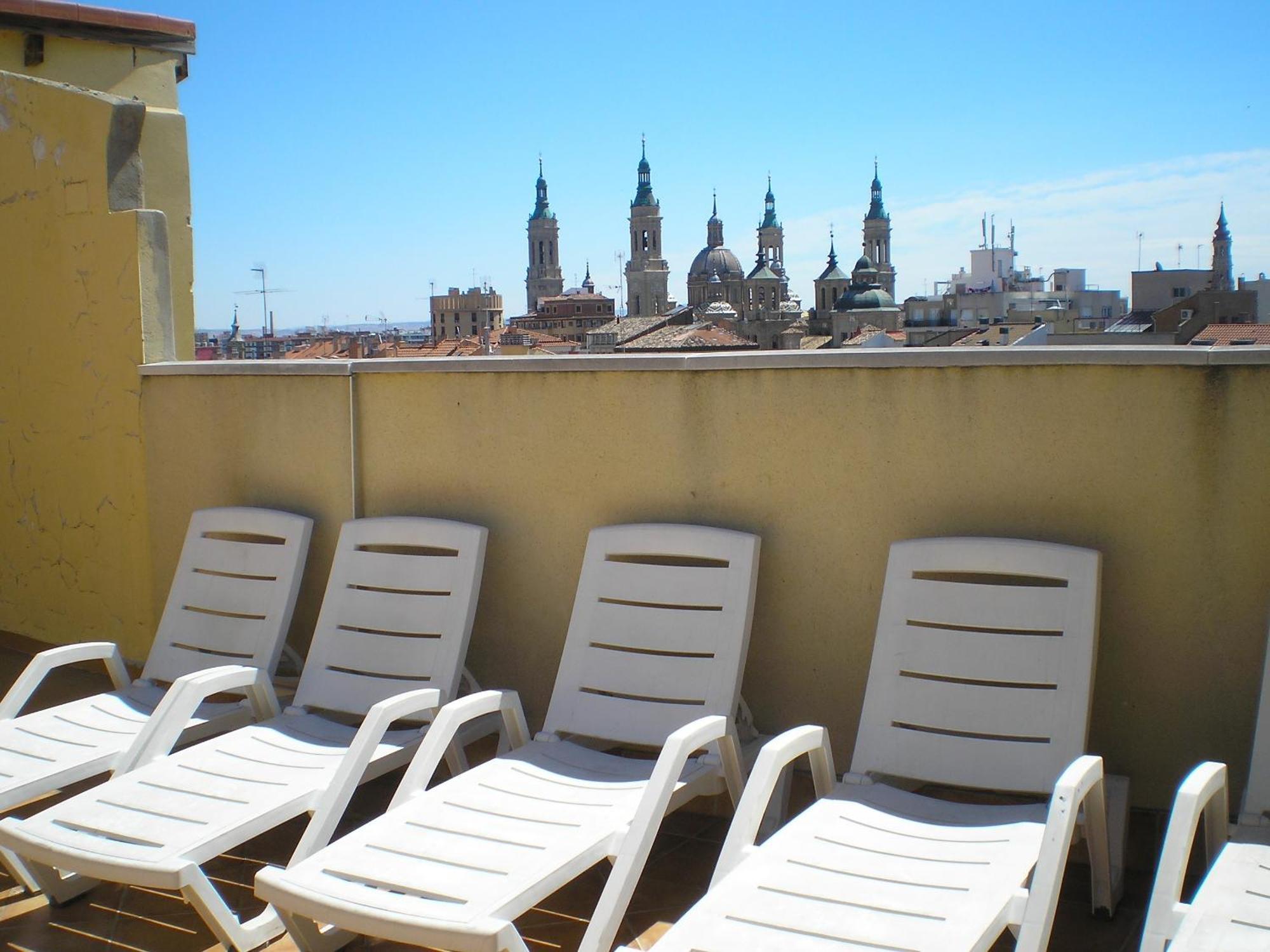 Suite Deluxe,1746841714:JPEG