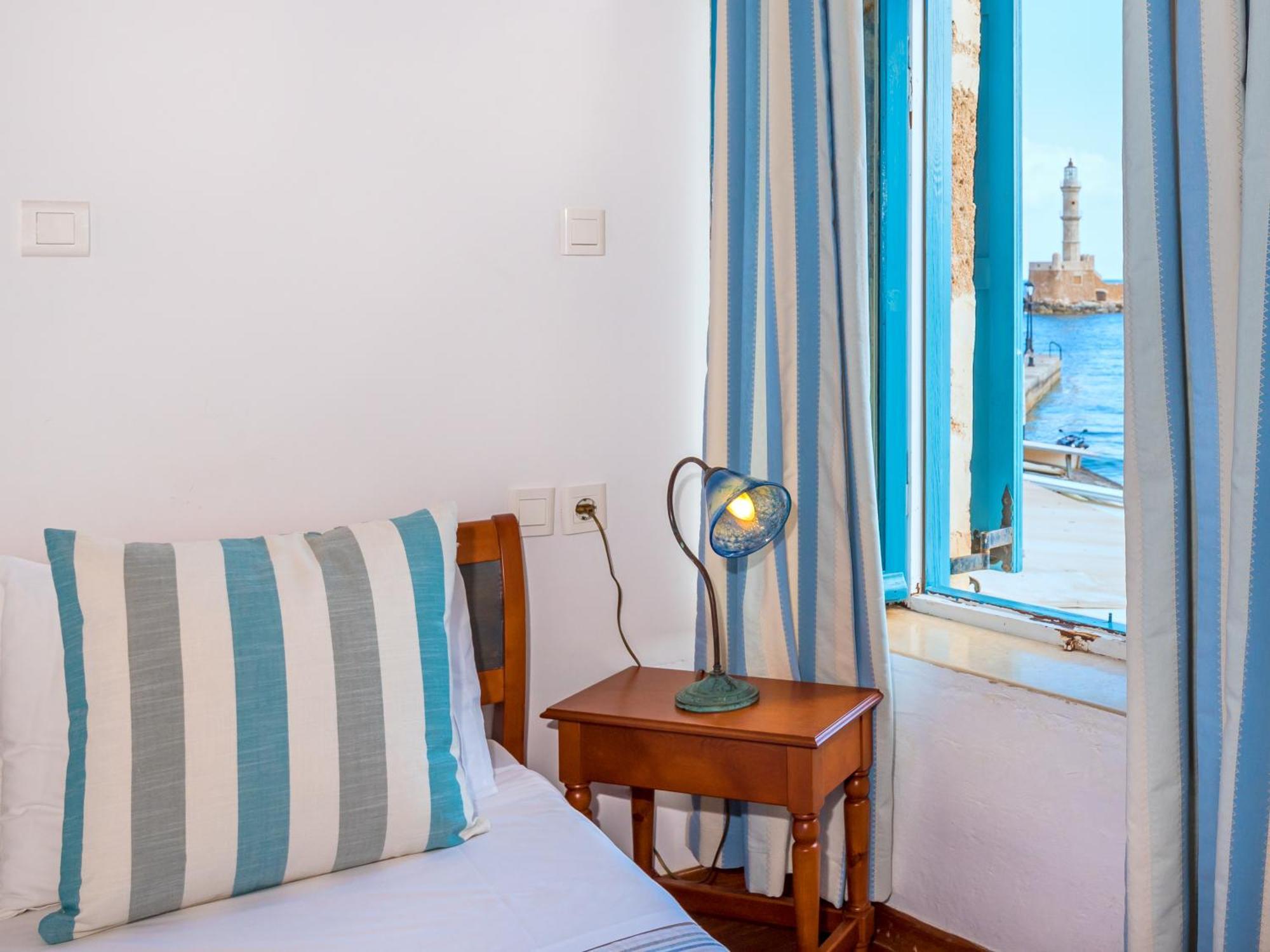 Standard Double Room with Sea View,402559860:JPEG