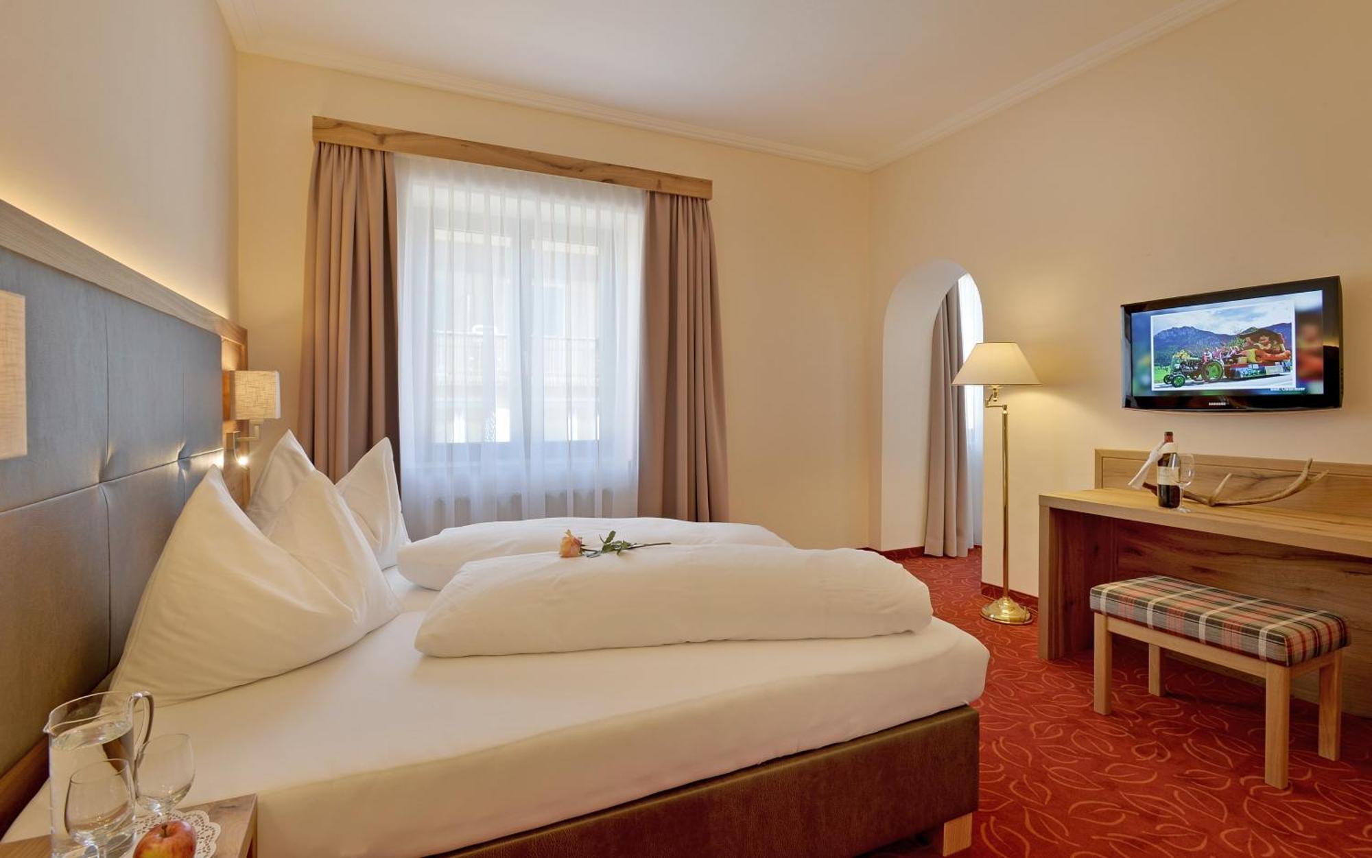 Triple Room,688041459:JPEG