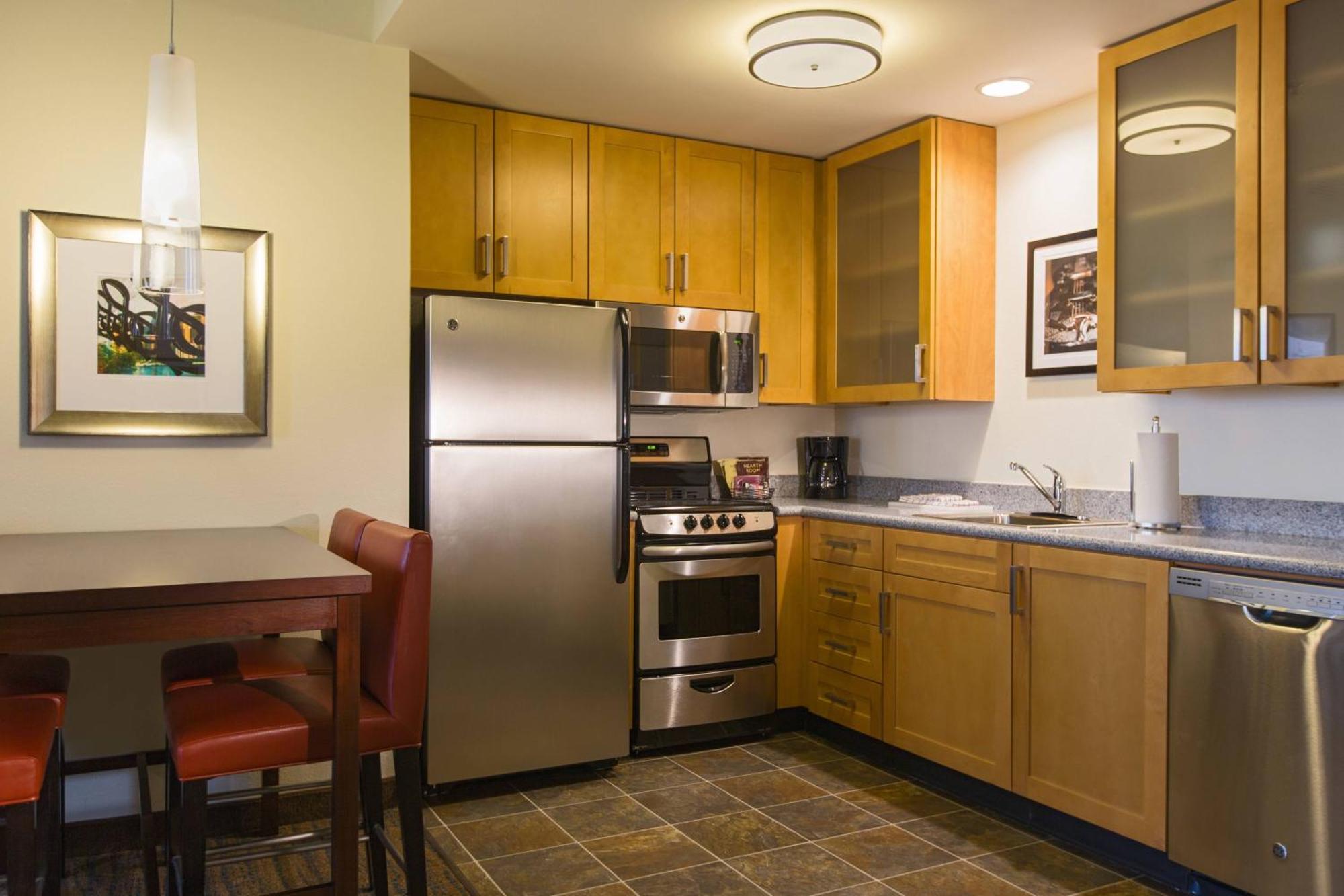 2 Bedroom Suite