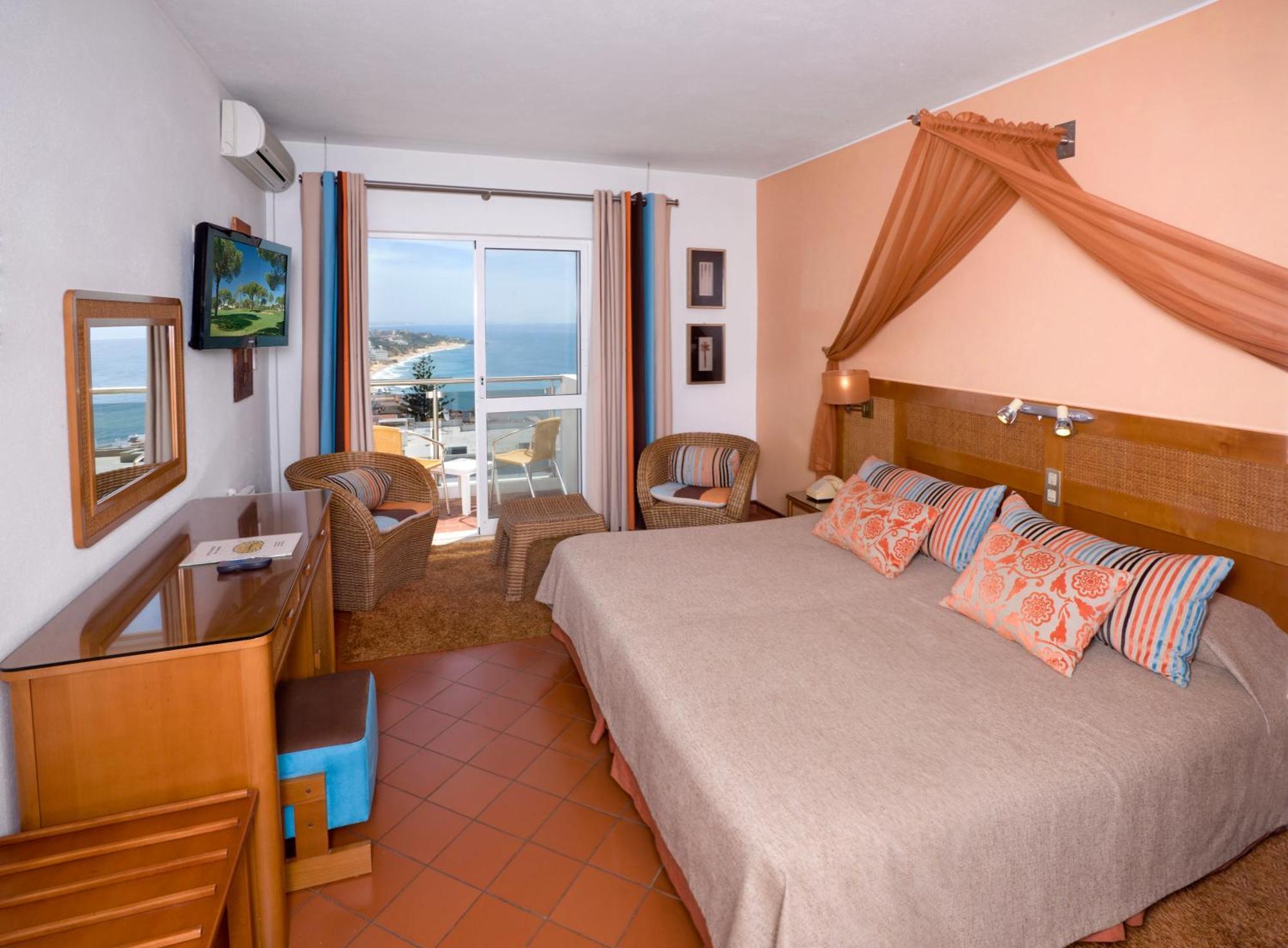 Double or Twin Room with Sea View,733019629:JPEG