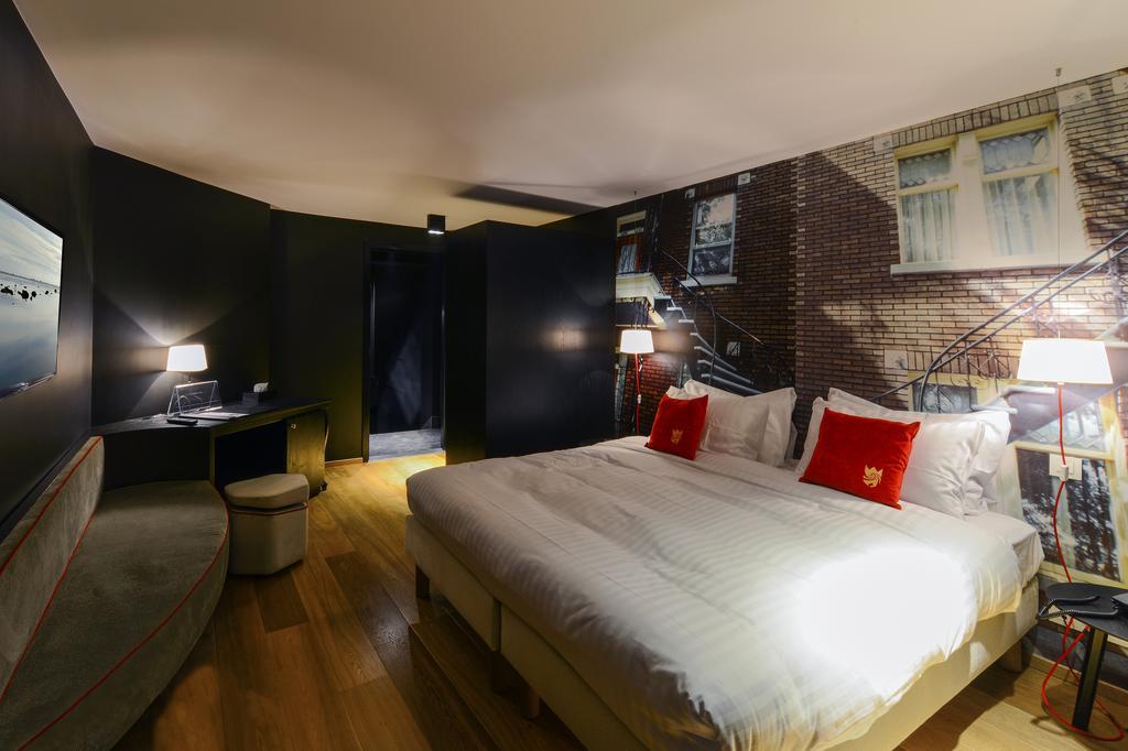 Deluxe Double Room with Pool Side,69198854:JPEG