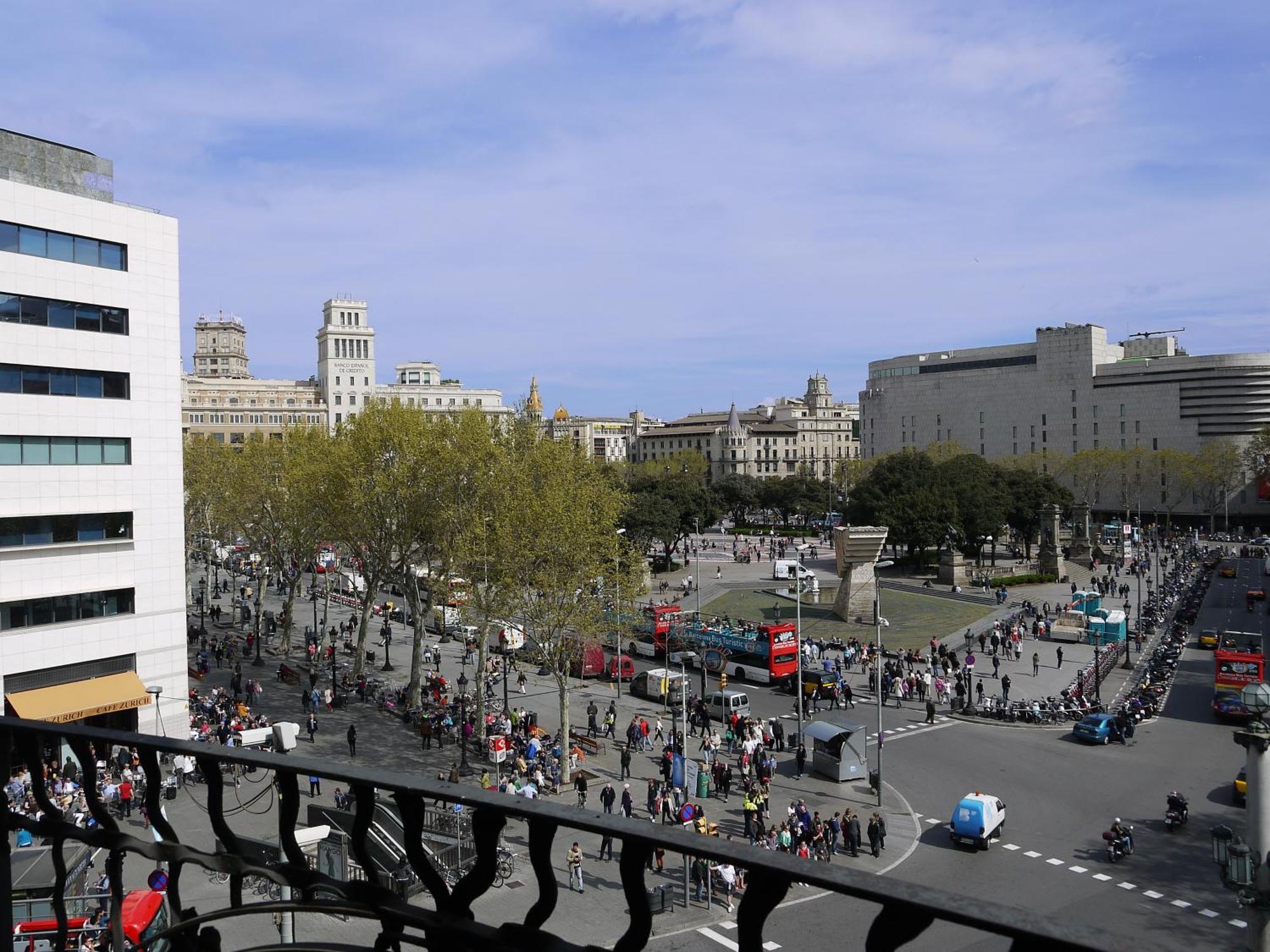 Double Room with Balcony and views to Catalunya Square,982275667:JPEG