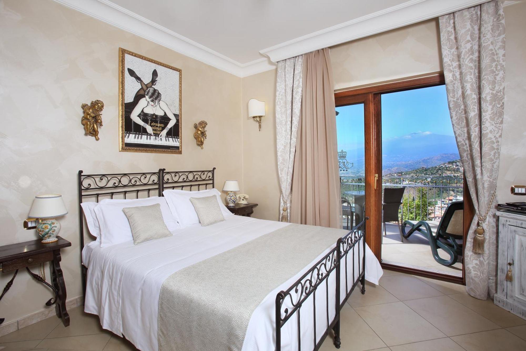 Standard Double Room,723969787:JPEG