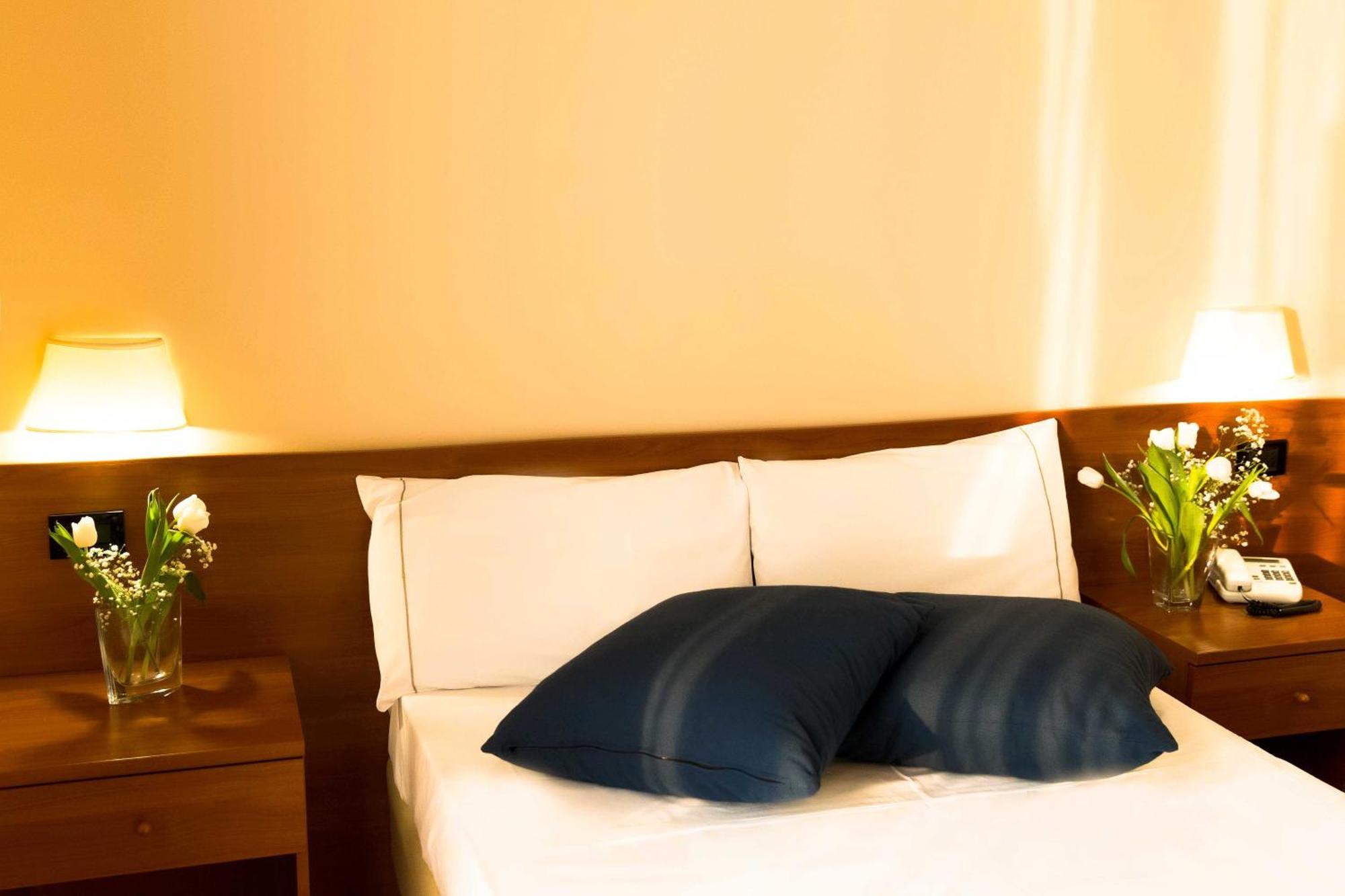 Double Room (1 Adult),697821789:JPEG