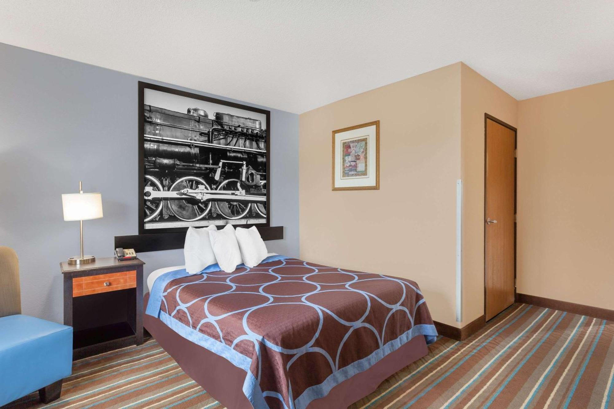 Queen Room - Disability Access