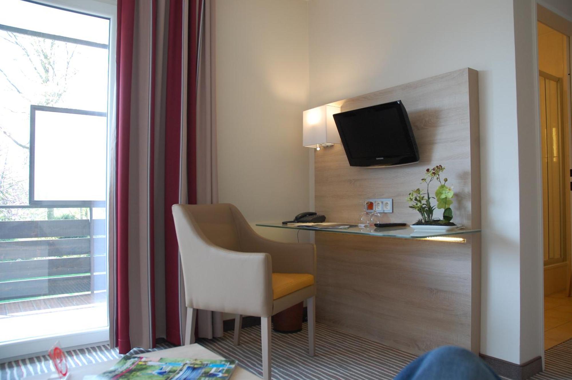 Standard Double Room,699664279:JPEG