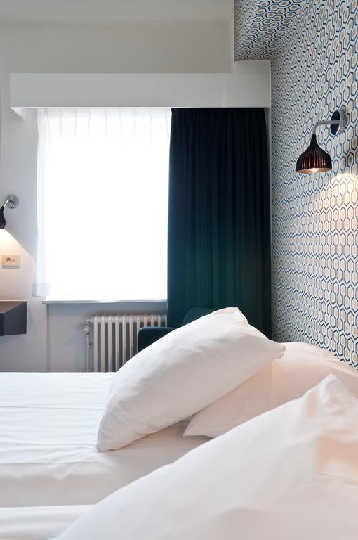 Twin Room,683453412:JPEG