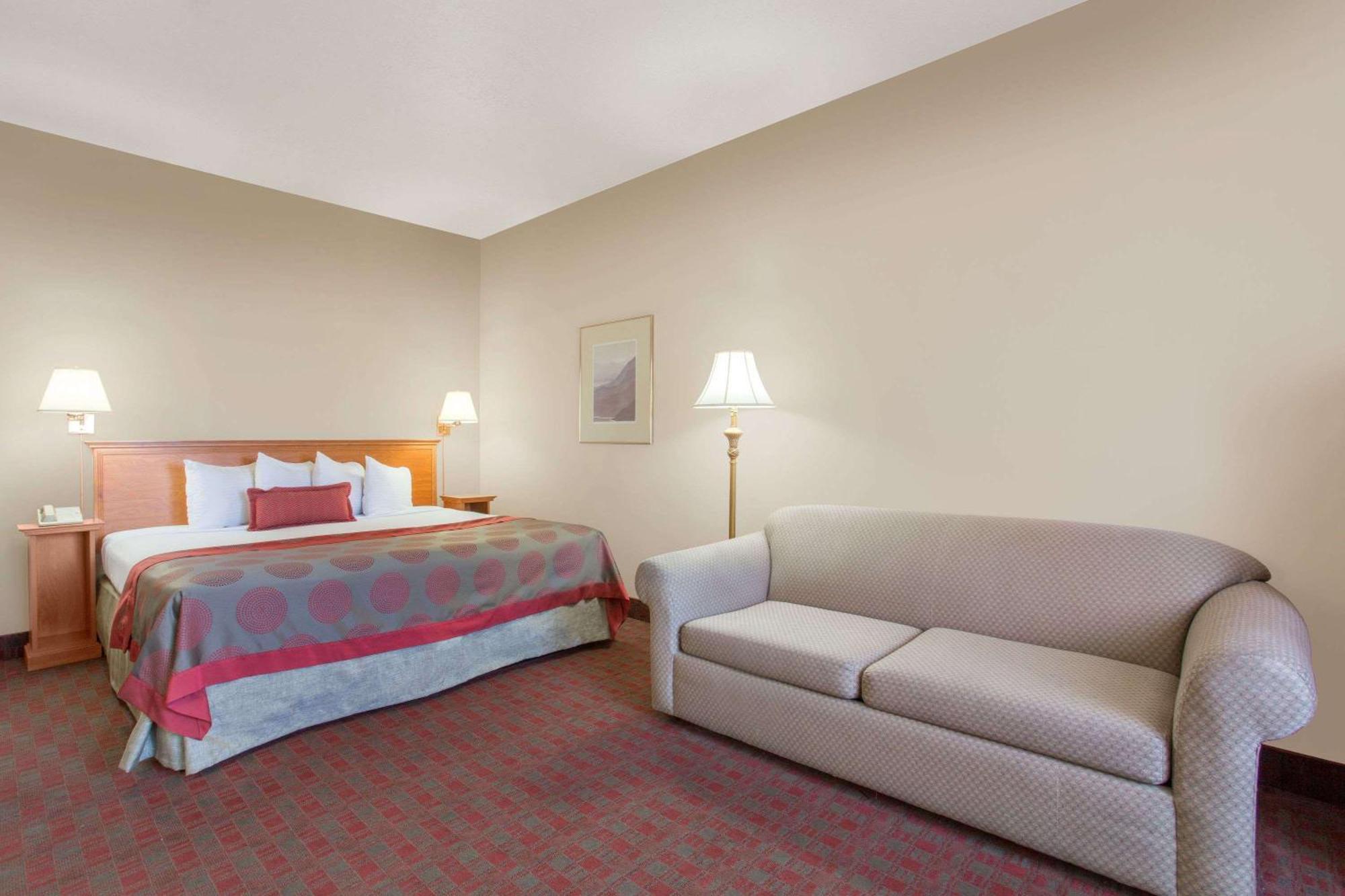 King Room - Non-Smoking