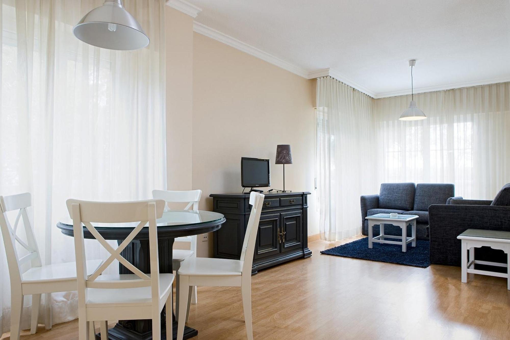 One-Bedroom Apartment 1,704504272:JPEG