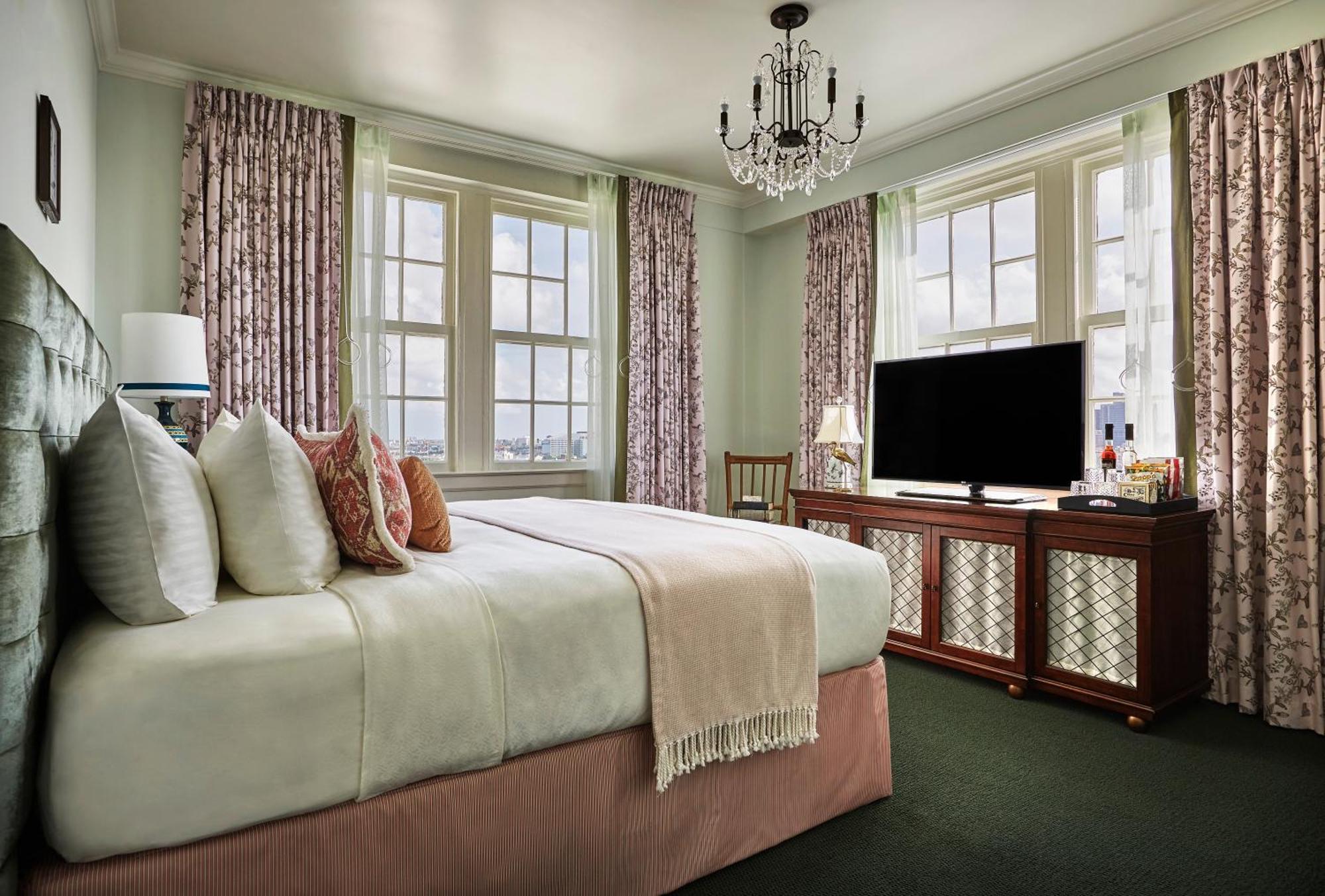Deluxe Family Suite