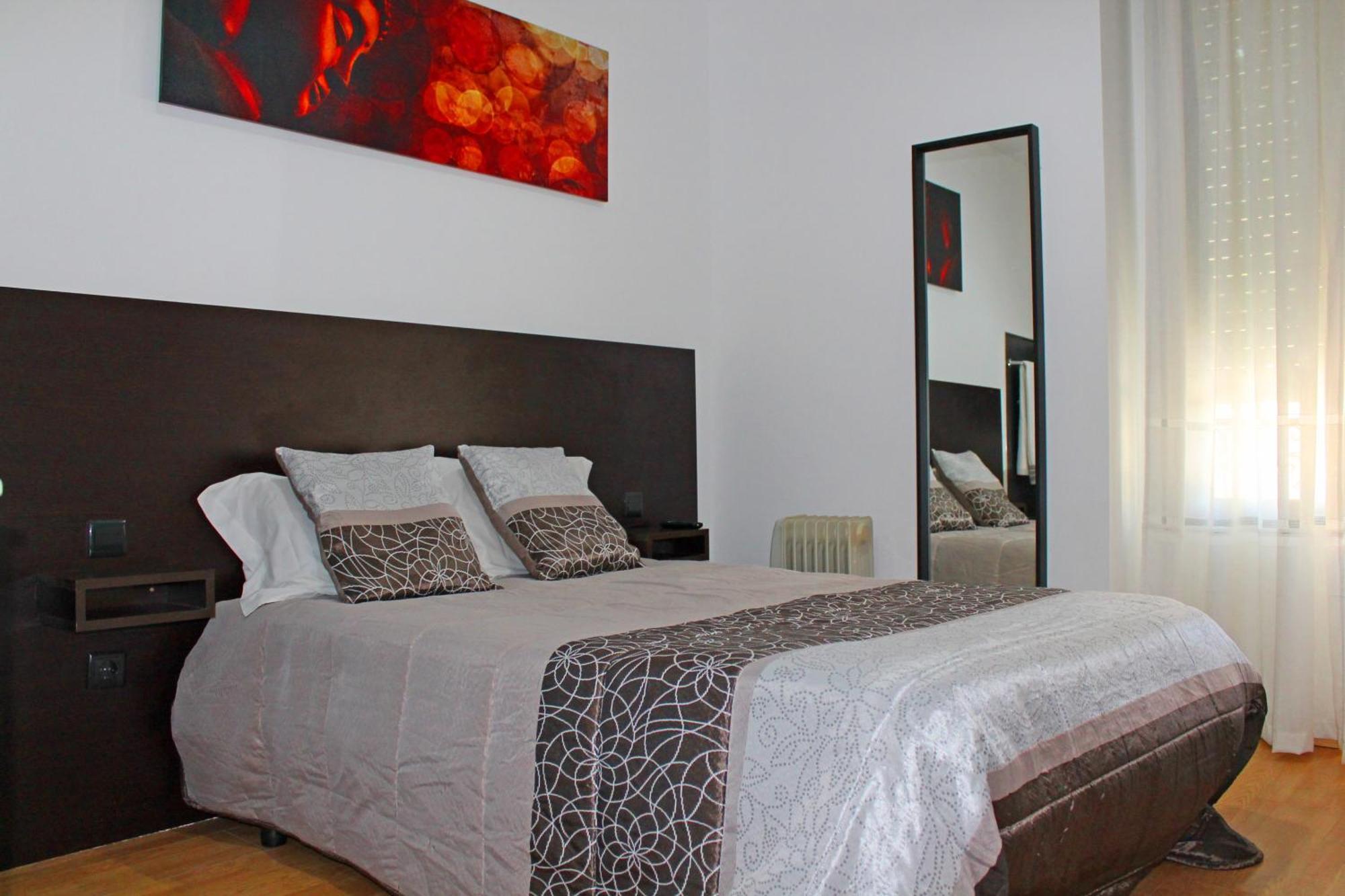 Quarto Duplo com Casa de Banho Partilhada
