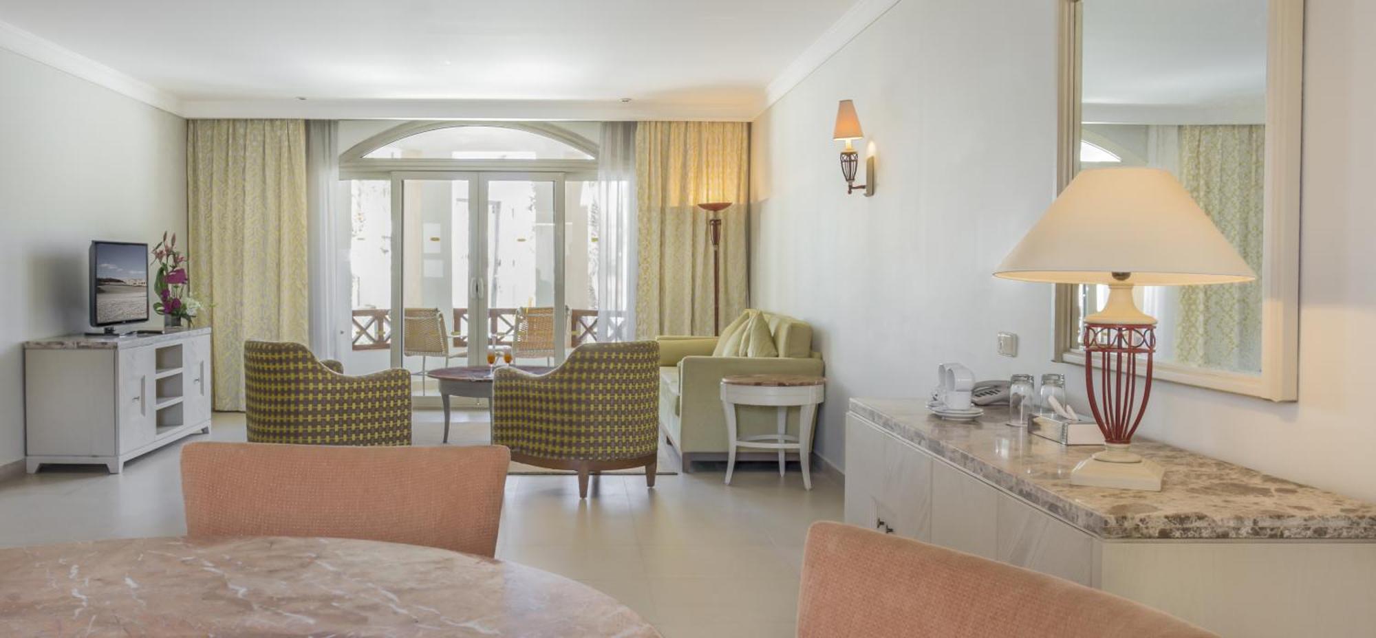 Two-Bedroom Suite,972021061:JPEG