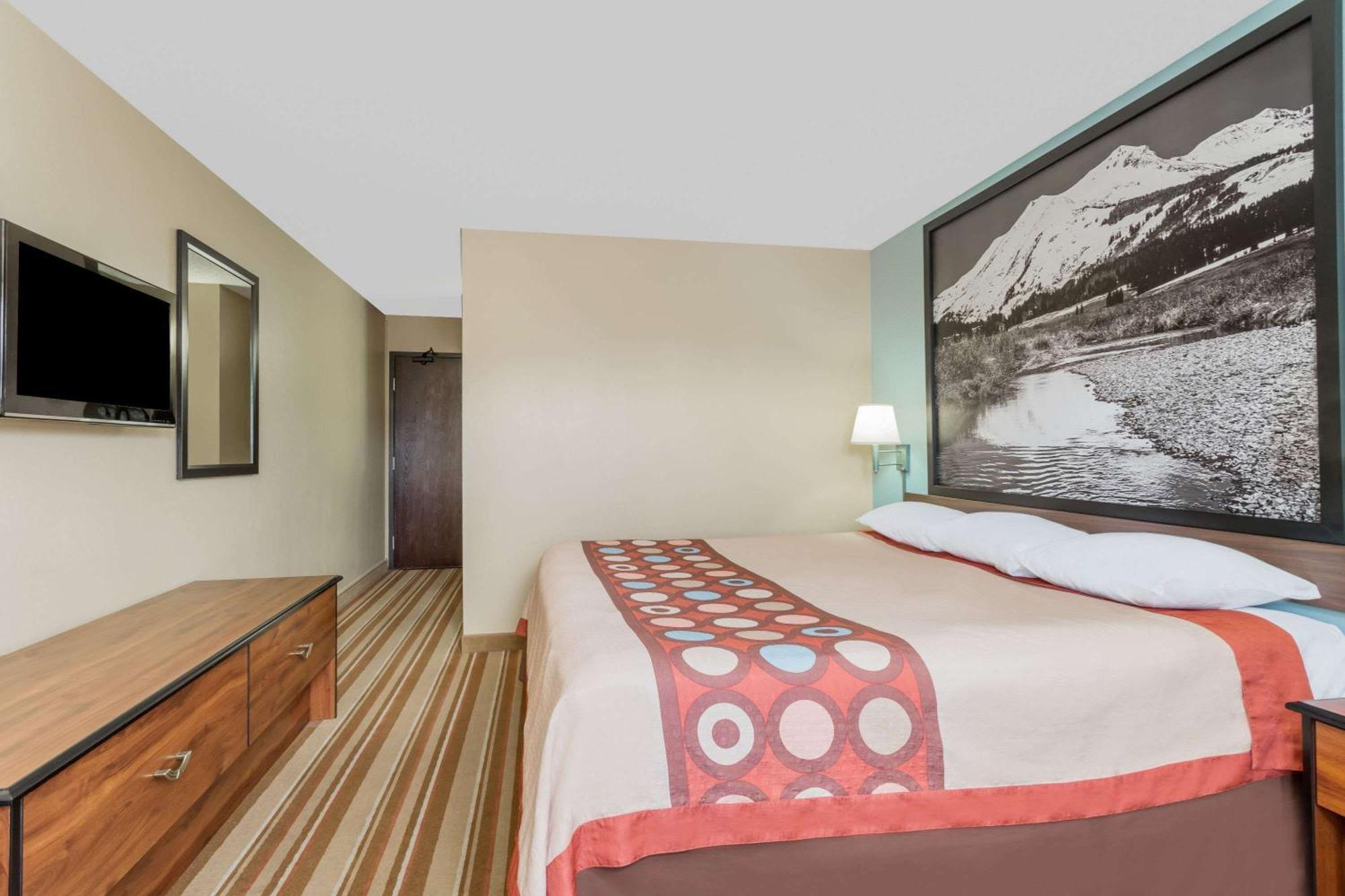 King Room - Non-Smoking