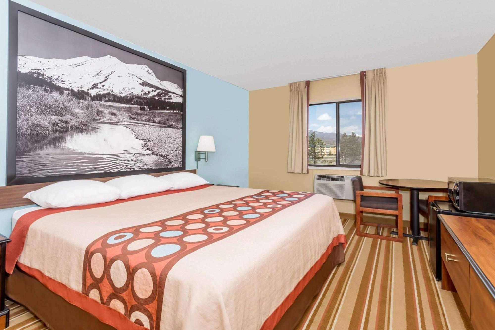 Double Room with Two Double Beds - Non-Smoking