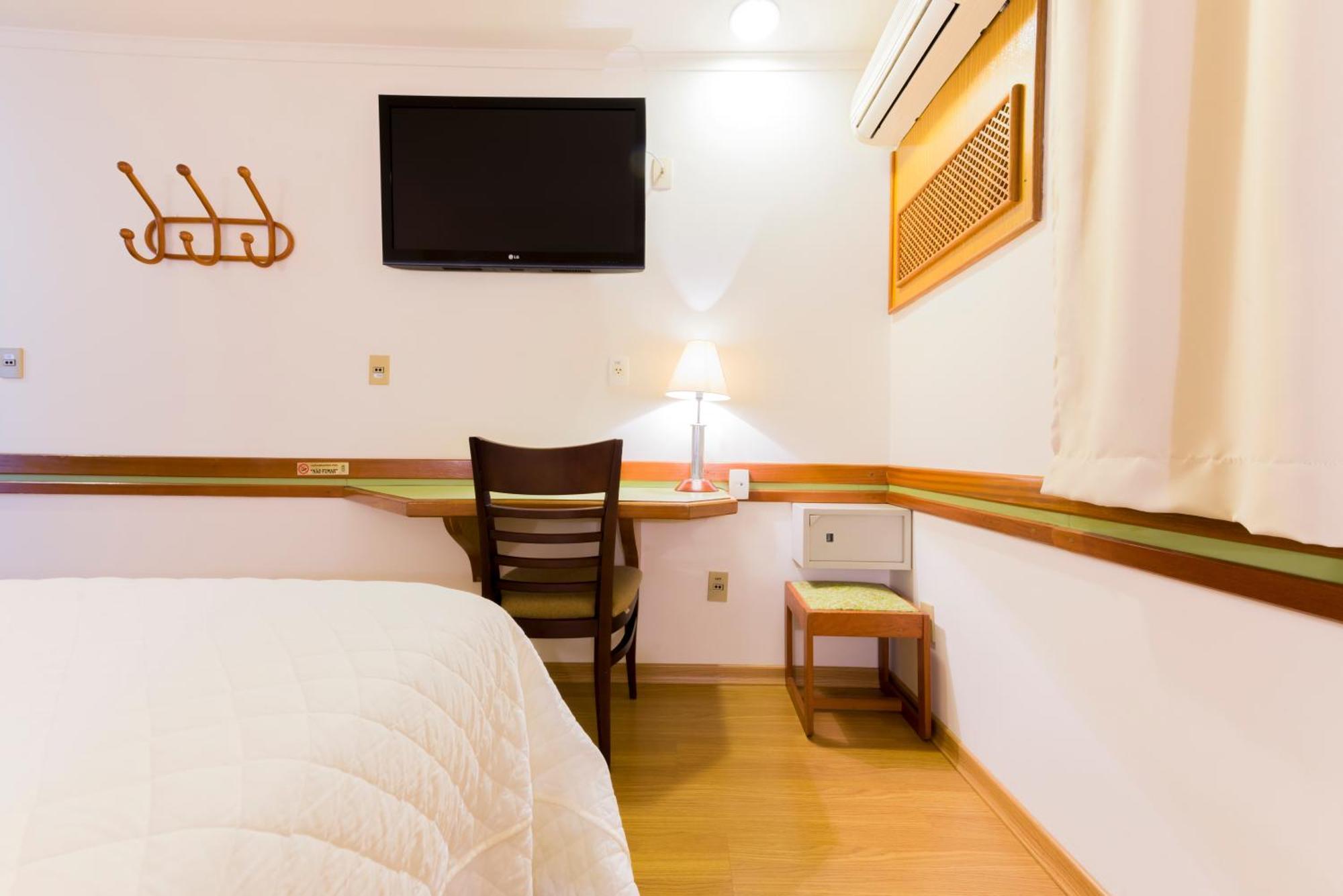 Quarto Standard com 2 Camas de Solteiro