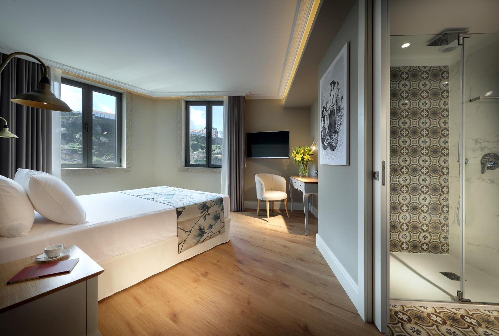 Quarto Familiar com Vista Rio