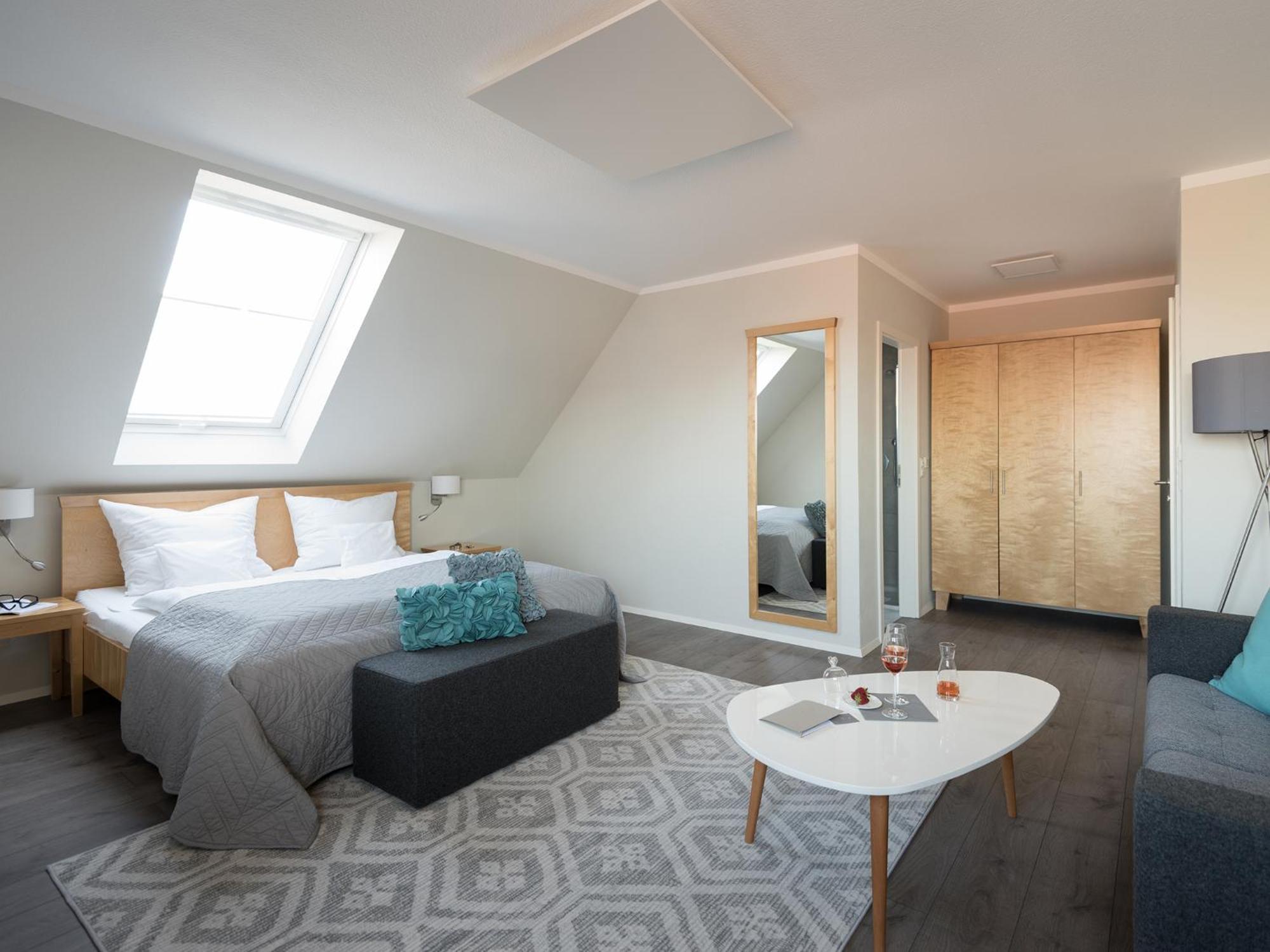 Double Room,710763604:JPEG