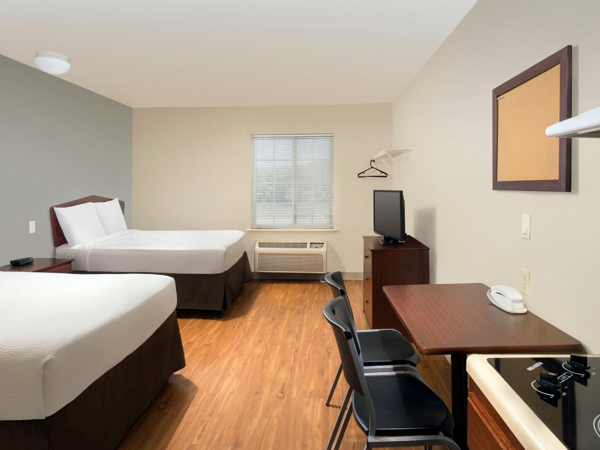 Double Room with Two Double Beds - Smoking