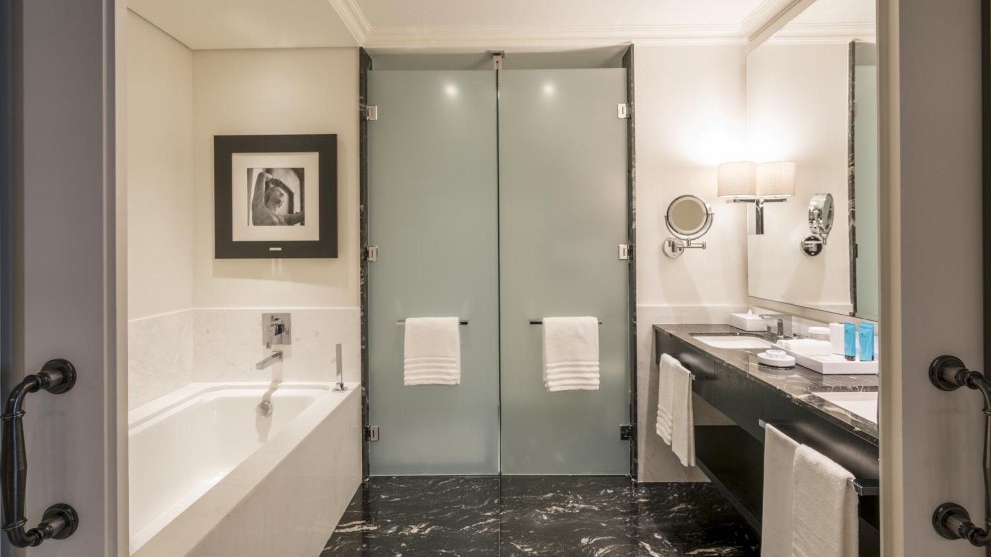 Quarto Deluxe (2 Adultos)