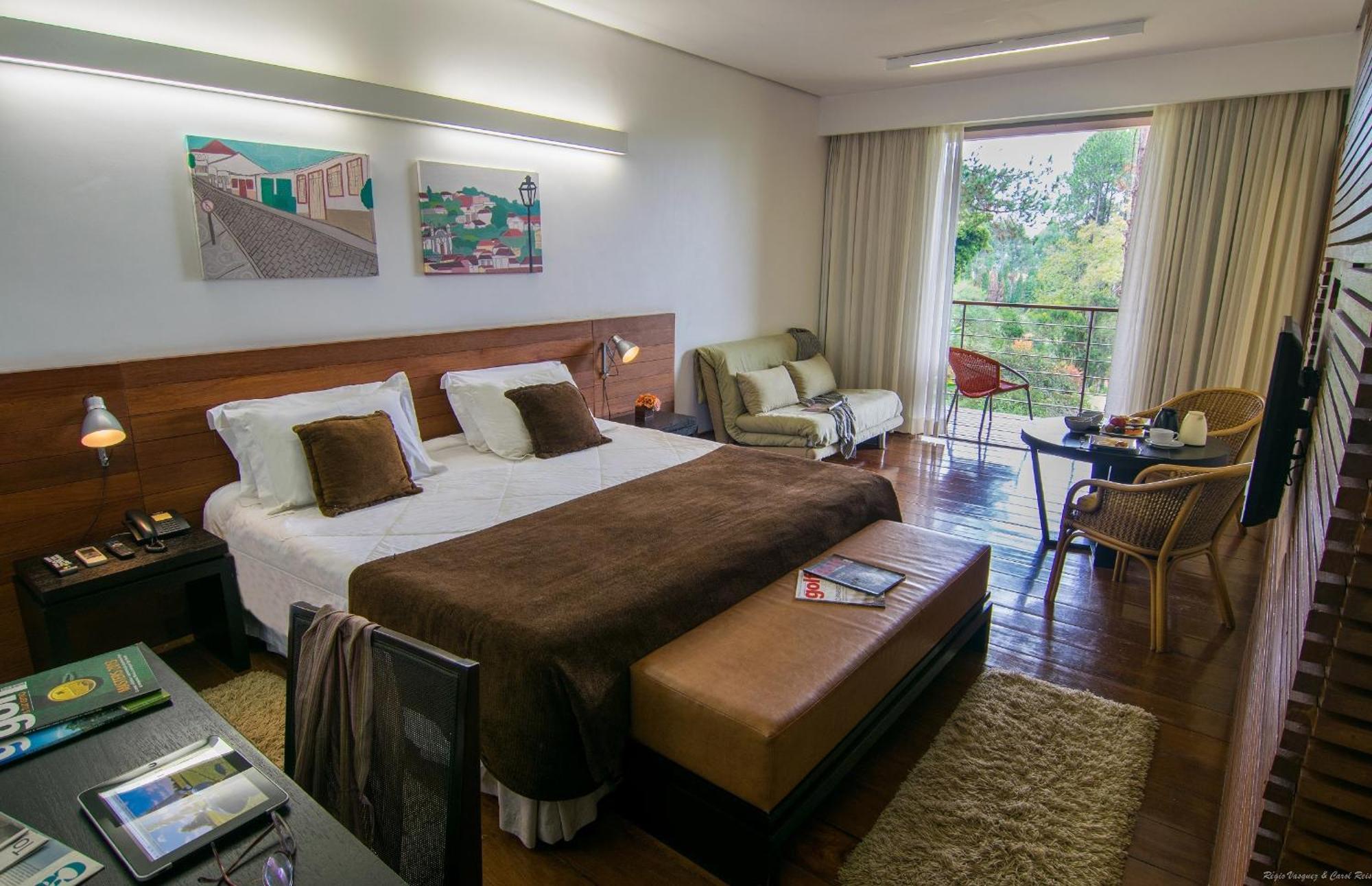 Quarto Duplo Deluxe com Varanda e Banheira de Hidromassagem
