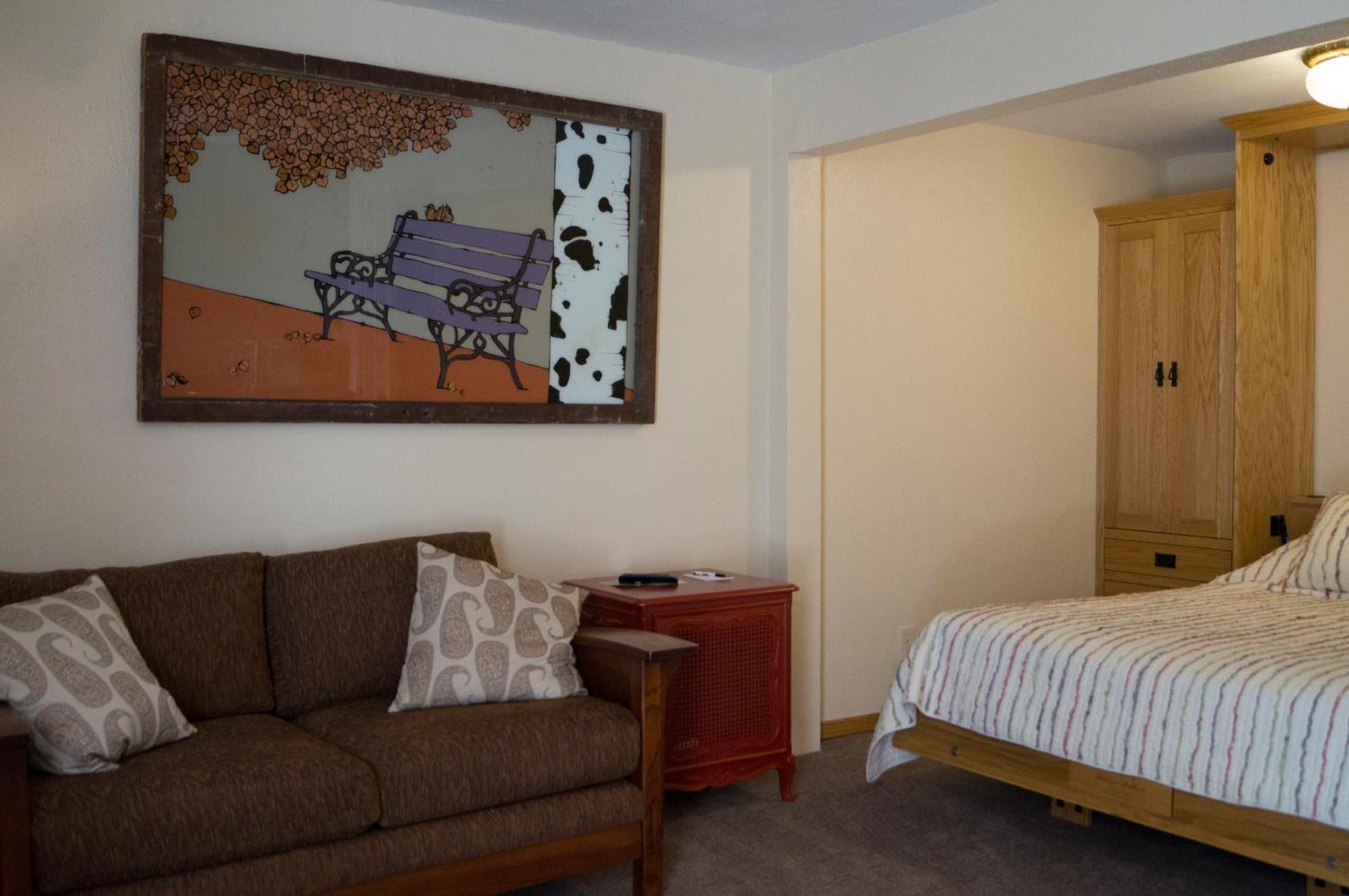Queen Room